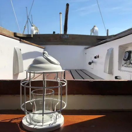 Boat & Bed Tekne